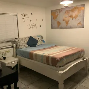  Homestay The Yellow Penthouse Llc